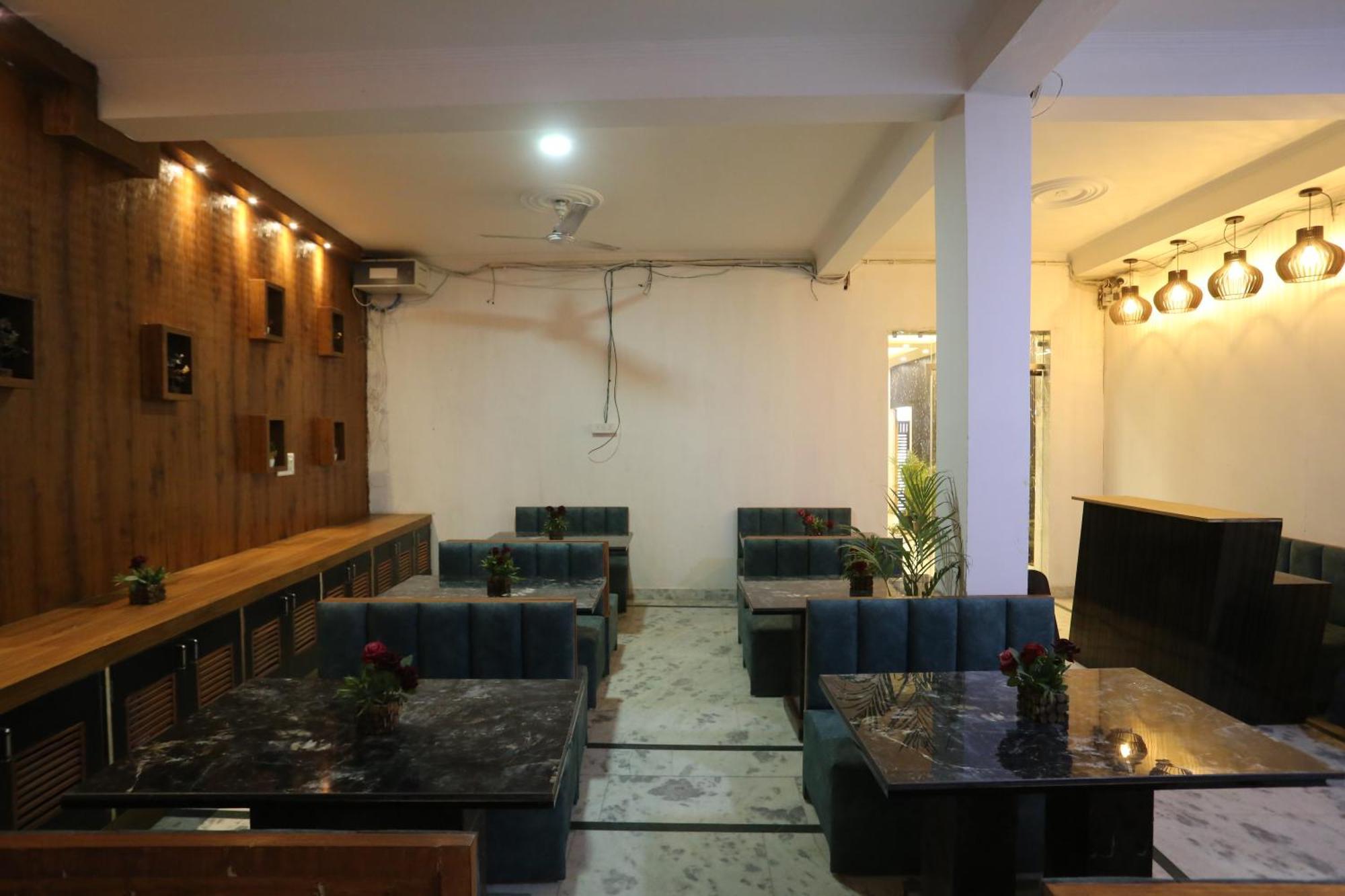 Backpackers - Ink Hotels Delhi Airport By Ss Group Нью-Делі Екстер'єр фото