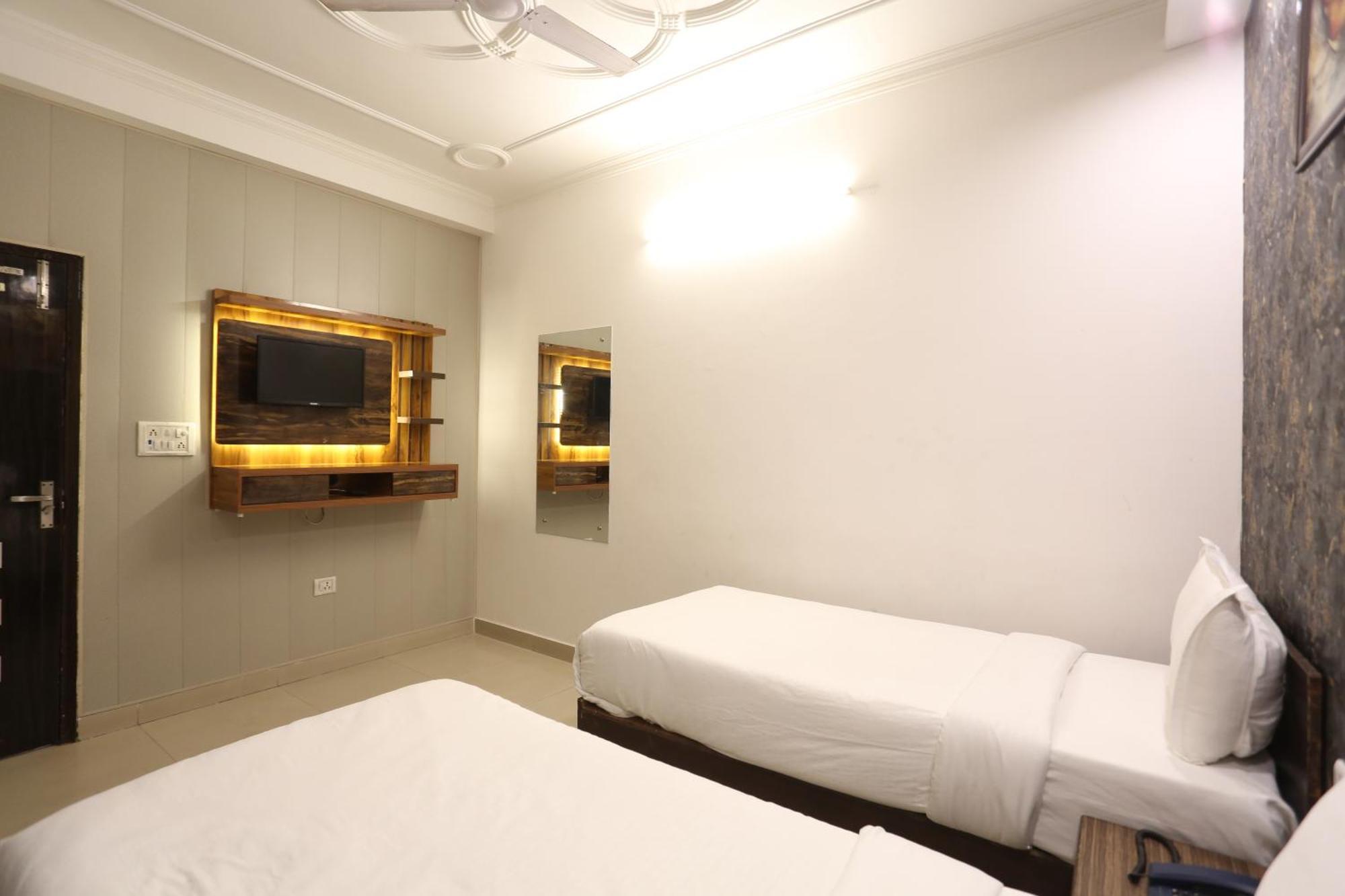 Backpackers - Ink Hotels Delhi Airport By Ss Group Нью-Делі Екстер'єр фото