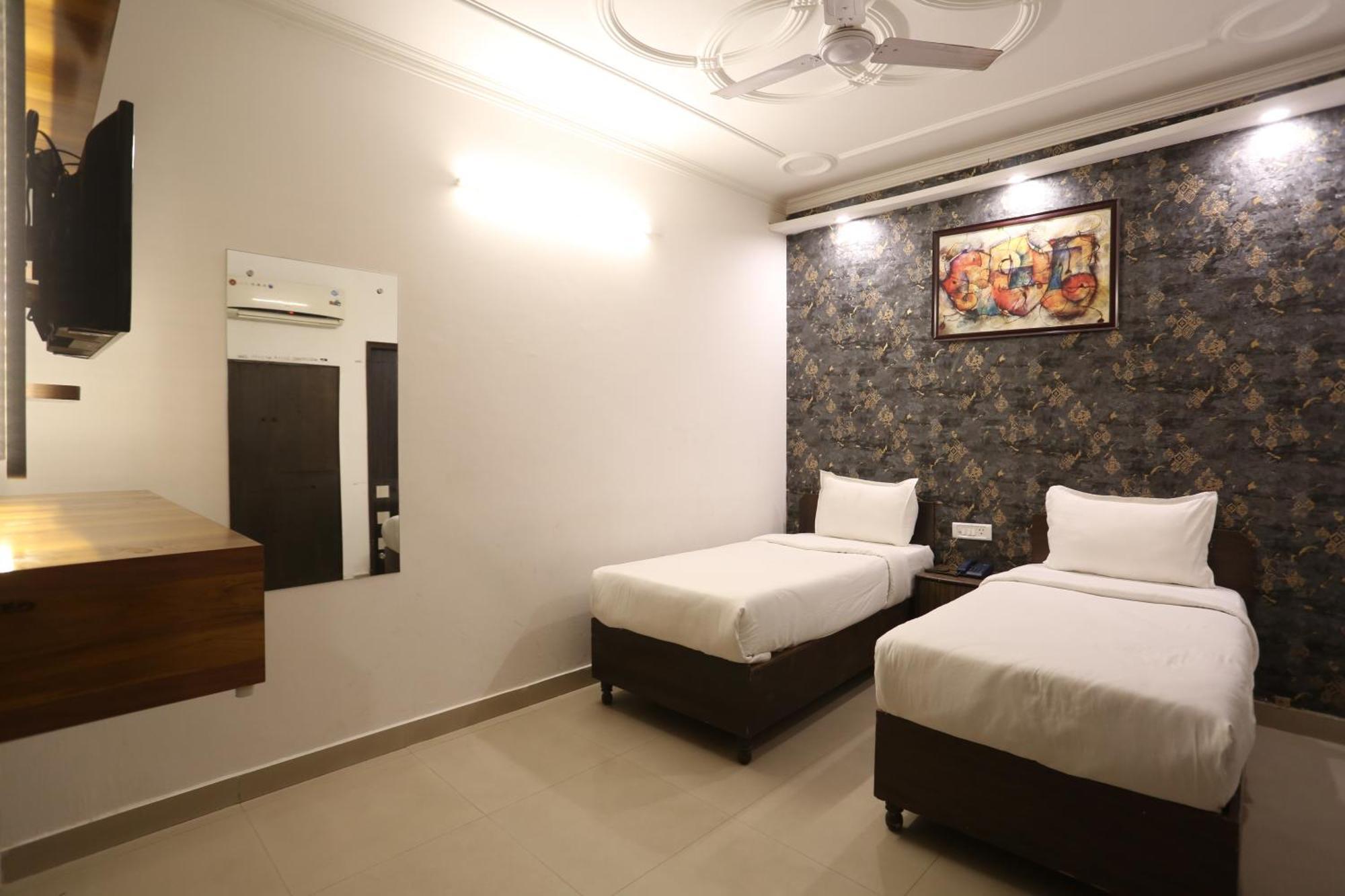 Backpackers - Ink Hotels Delhi Airport By Ss Group Нью-Делі Екстер'єр фото